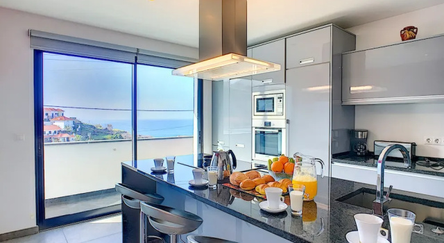 Villa North Sea by LovelyStay, Забронировать Вилла Понта-Делгада Архипелаг Мадейра