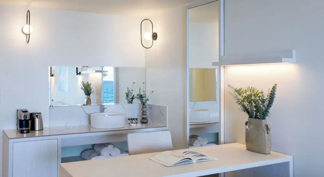 Семейный номер c 1 комнатой с видом на море KoSea Boutique Hotel