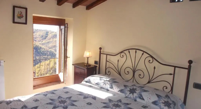Трёхместный номер Standard с красивым видом из окна B&B Borgo Valagnesi casa Annarita