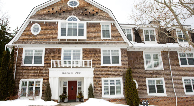 Harbour House, Забронировать Отель Отели Niagara Falls and Wine Country с парковкой, Парковка