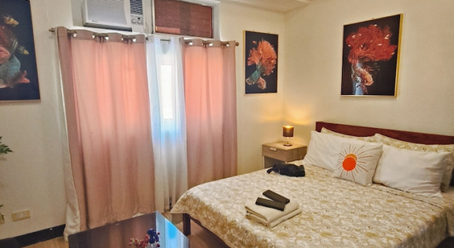 Tessa's Place Staycation, Book Apartment  