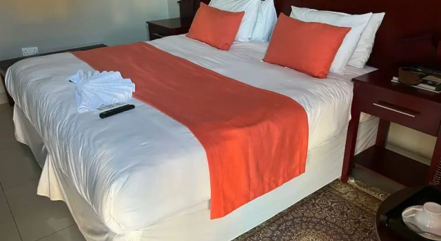 Kalimba Guesthouse, Đặt Khách sạn Mmopone South-Eastern District