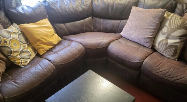 Small house for small group, Забронировать Отель Отели Бристоля с парковкой, Парковка