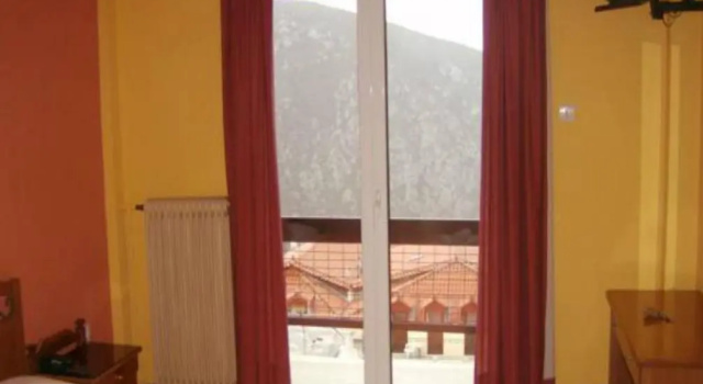 Трёхместный номер Standard с балконом и с красивым видом из окна Hotel Stadion
