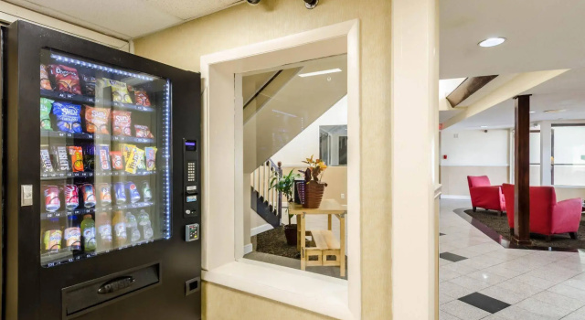 Rodeway Inn, Забронировать Отель Броктон 