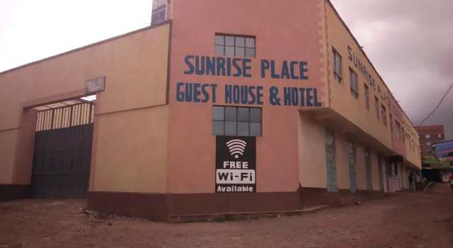 Sunrise Guest House, Забронировать Гостевой дом Мучиене Меру