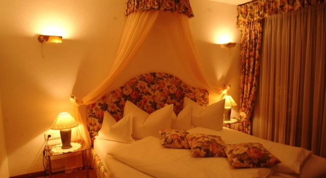 Apartment Hotel Pfeifer, Забронировать Апартаменты/квартира Гашурн Montafon, рядом с Фаллюла