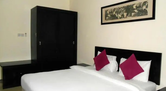 Butterfly Hotel Suites, Rezerwuj Hotel Hotele w Al Batinah z Basenem, Basen