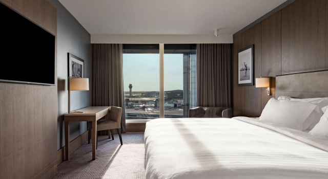 Номер Executive с красивым видом из окна Radisson Blu Manchester Airport