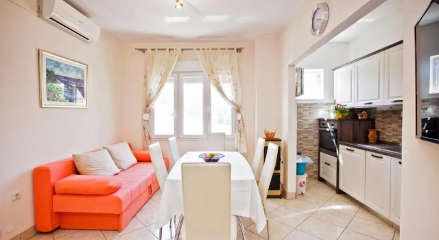 Апартаменты Standard Villa Stana - Beachfront Apartments with Sea View & Free Parking