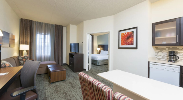 Staybridge Suites Chicago-Oakbrook Terrace by IHG, Забронировать Отель Окбрук Террас Большой Чикаго