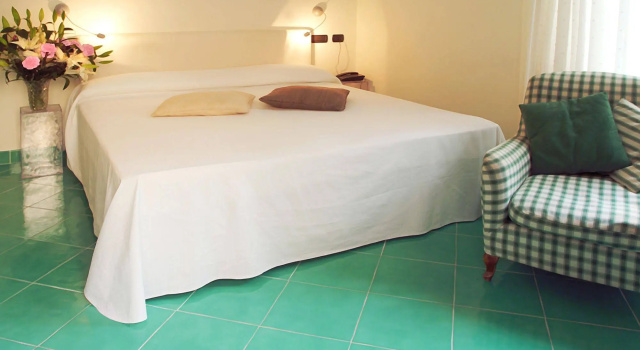 Villa Lara Hotel, Забронировать Отель Отели Амальфи 3 звезды, рядом с Valle delle Ferriere, 3*