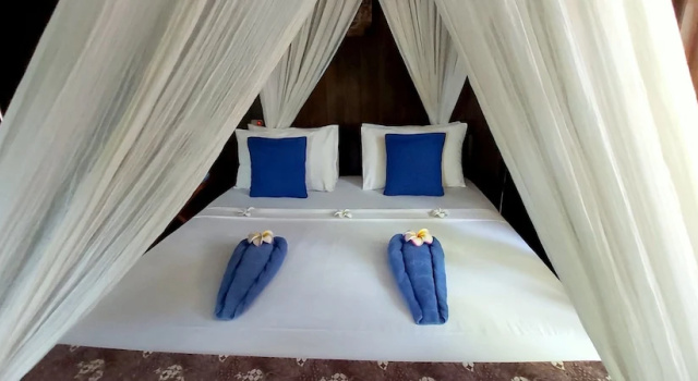 Mamaling Resort Bunaken, Забронировать Курортный отель Бунакен провинция Северный Сулавеси