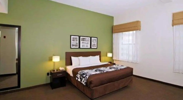 Люкс Sleep Inn & Suites Downtown Inner Harbor