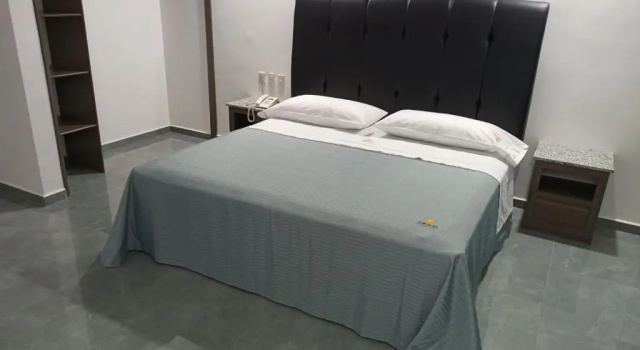 Hotel y Villas Costa del Sol, Varaa Hotelli Edulliset hotellit Merida:ssä