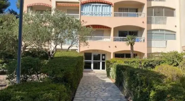 Studio Saint Mandrier, Забронировать Апартаменты/квартира Сен-Мандрие-сюр-Мер Var coast