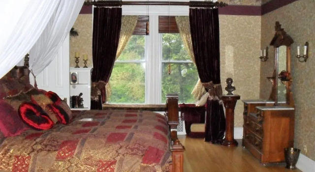 Номер Deluxe Alexander Mansion Bed and Breakfast