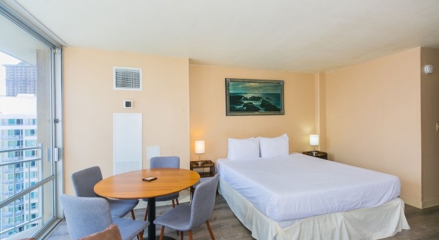 Ilikai Marina Studio City View Condos with Fully Equipped Kitchens & Free Wifi, Buchen Sie Ferienwohnung Waikiki 