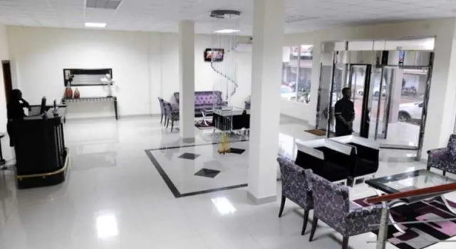Люкс Classic Hotel Ritz Aanisa