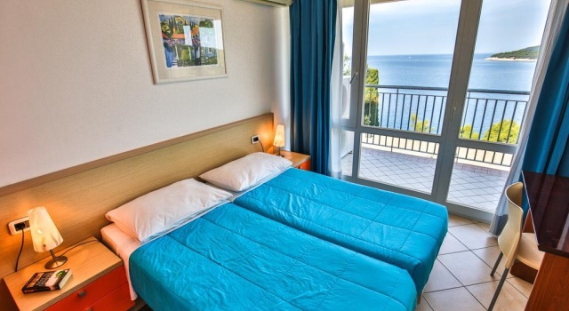 Splendid Resort, Забронировать Курортный отель Курортные отели Pula Riviera, Курортный отель