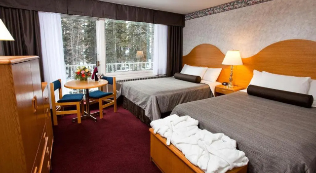 Standard Quadruple room Bow View Lodge