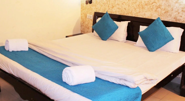 OYO 5723 Hotel Crown Jaipur, Забронировать Отель Отели штата Раджастхана с завтраком, Завтраки