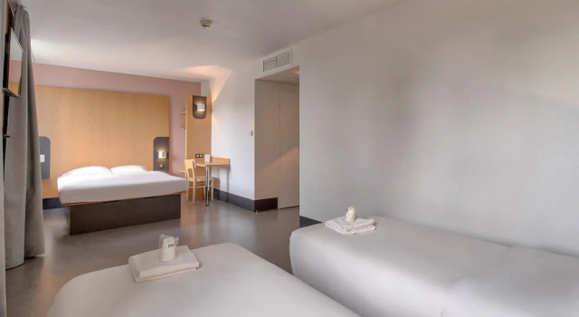 Четырёхместный номер B&B HOTEL Bayonne Tarnos