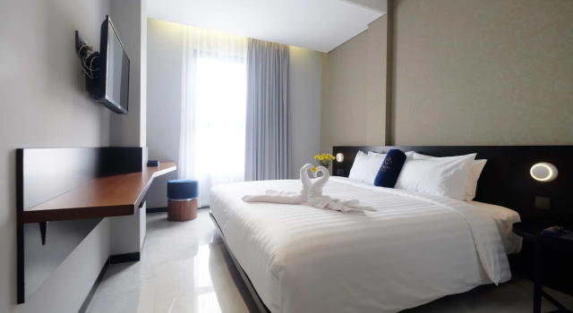 Номер Superior Hotel Youstay Semarang by Sinergi