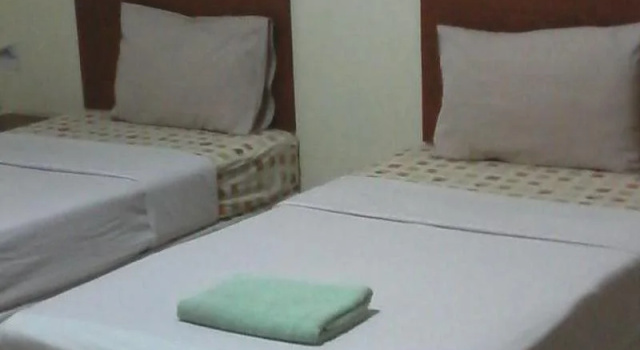 Khamsrithong Chai Hotel, Забронировать Отель Отели и гостиницы Мукдахан, Отель