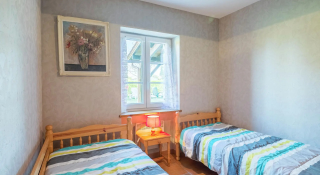 Spacious Holiday Home in Saint-nexans With Terrace, Rezervovat Rekreační dům Saint-Nexans 