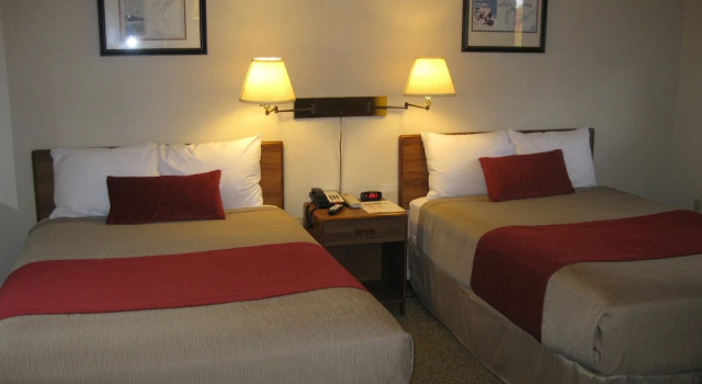 Четырёхместный номер Standard Цокольный этаж Boyne City Motel