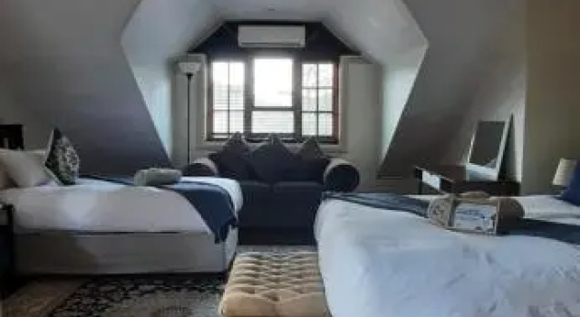 The Oak Potch Guesthouse, Забронировать Отель Бизнес-отели Северо-Западной провинции, 4* 5*