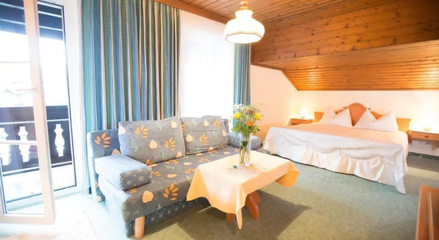Whats-App Self-Check-IN - Villa Maria Theresia, Забронировать Отель Отели Бад-Гойзерн 3 звезды, 3*