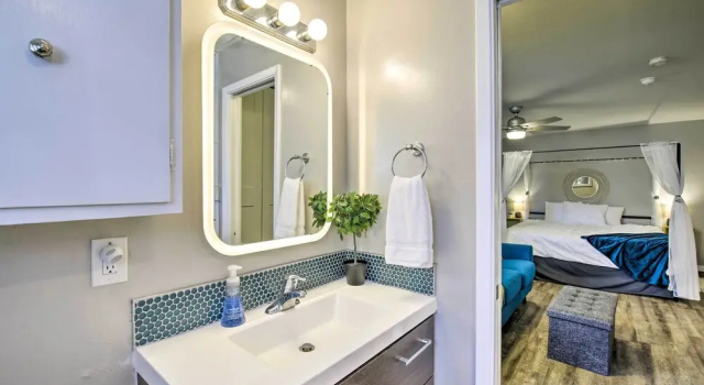 Апартаменты 2 Mi to Asu: Studio w/ Private Hot Tub in Tempe