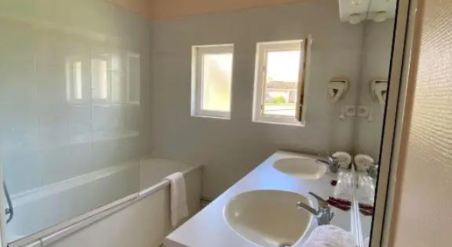 Номер Standard Hôtel Monform