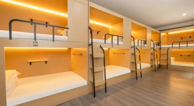 Кровать в общем номере (мужской номер) Leyu youth hostel