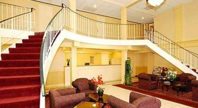 Econo Lodge Chicopee, Забронировать Отель Чикопи Массачусетс