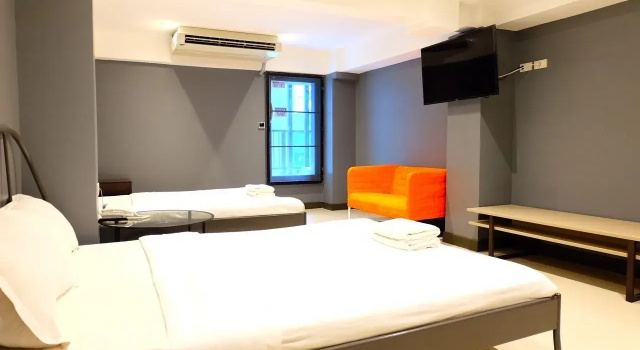 Cloud 9 Lodge, Забронировать Отель Отели Раттхеви с парковкой, Парковка