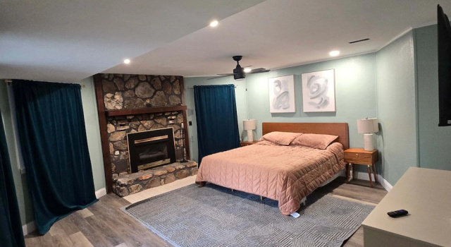 Коттедж Spacious Lakefront Home w/ Private Dock, Decks, Game Room & Firepits at the 12mm