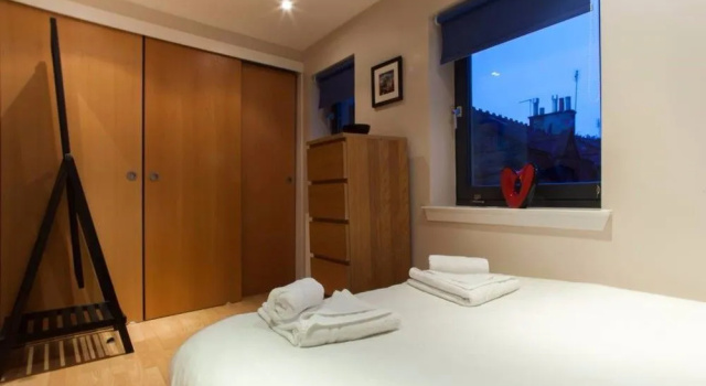 1 Bedroom West End Apartment, Забронировать Апартаменты/квартира Эдинбург Midlothian, рядом с Эдинбургский международный конференц-центр