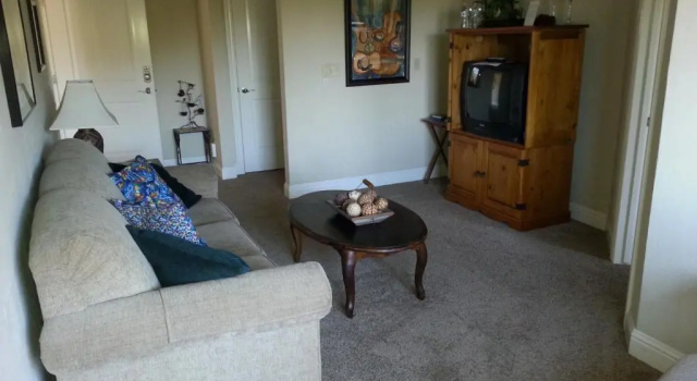 Yosemite Sierra View Bed & Breakfast, Забронировать Отель Отели Национального парка Йосемити с парковкой, Парковка