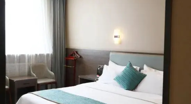 Luksusowy suite Peoples Hotel