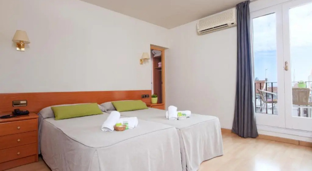 Трёхместный номер Standard Hotel Everest