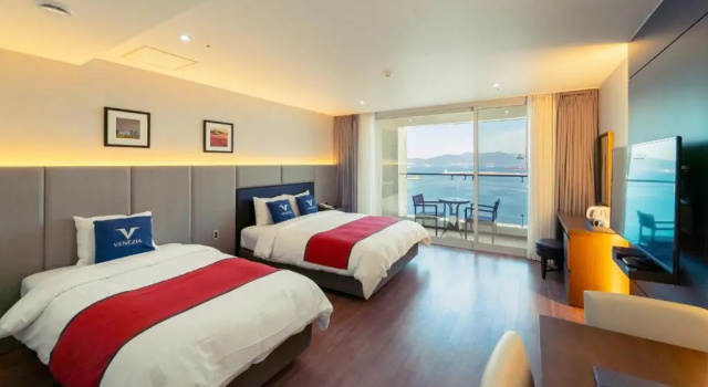 Семейный номер Deluxe Venezia Hotel and Suite
