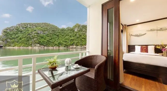 Halong Crown Legend Cruise, Забронировать Отель Отели Халонг с завтраком, Завтраки