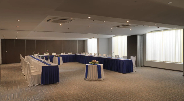 Sterlings Mac Hotel, Varaa Hotelli Indiranagar 