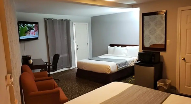 Номер Deluxe Regency Inn & Suites