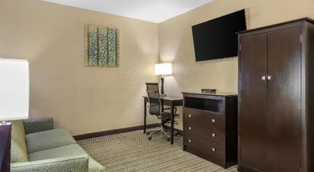 Люкс Standard Best Western Long Beach Inn