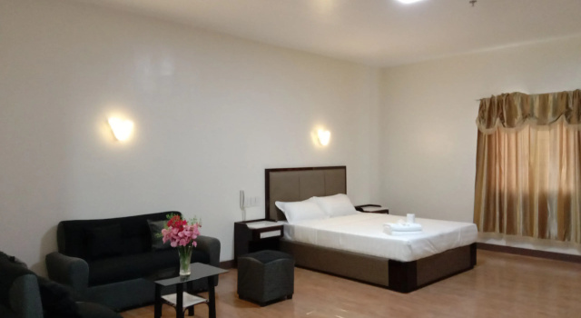 Meaco Royal Hotel- Lucena