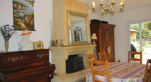 Attractive Holiday Home in Uchaux France With Private Pool, Забронировать Дом для отпуска Юшо Воклюз